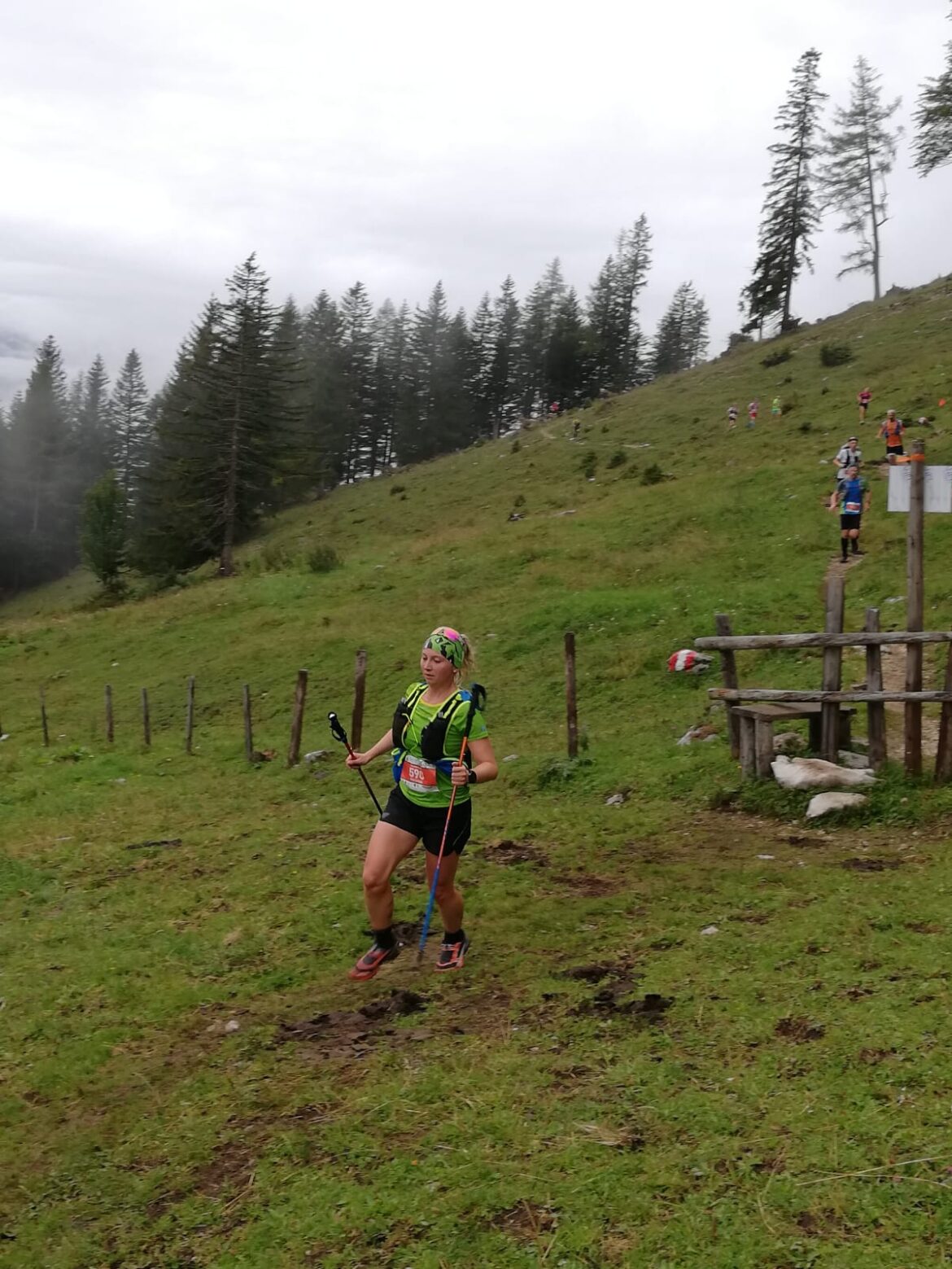 Trailrunning Downhill